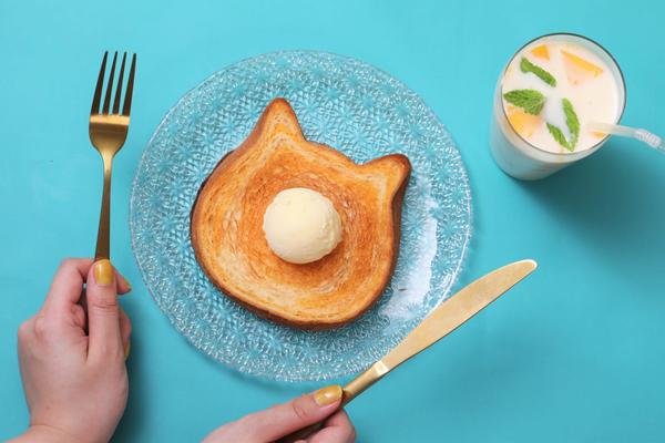 【ねこねこ 8月限定商品！】「ねこねこ食パン マンゴーラッシー」が8月1日より新発売
