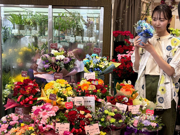 5月10日(金) エミフル♡コミュに出演します！<br>フローラ メイのお花とフジ保険ショップ 保険ウェルネスの紹介です！